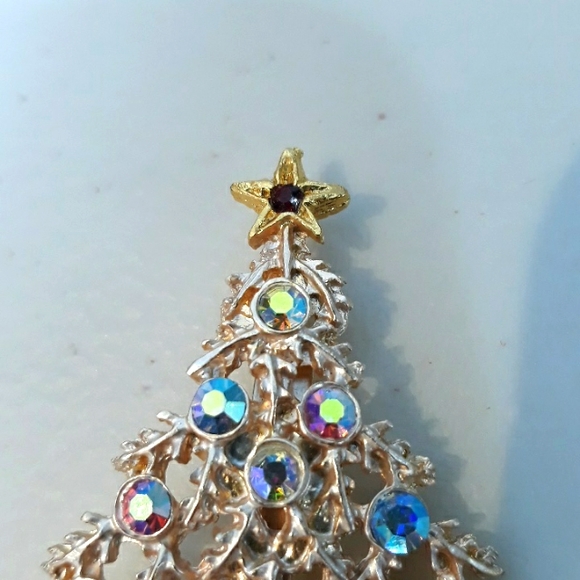 Vintage Christmas Tree Brooch - Picture 3 of 7